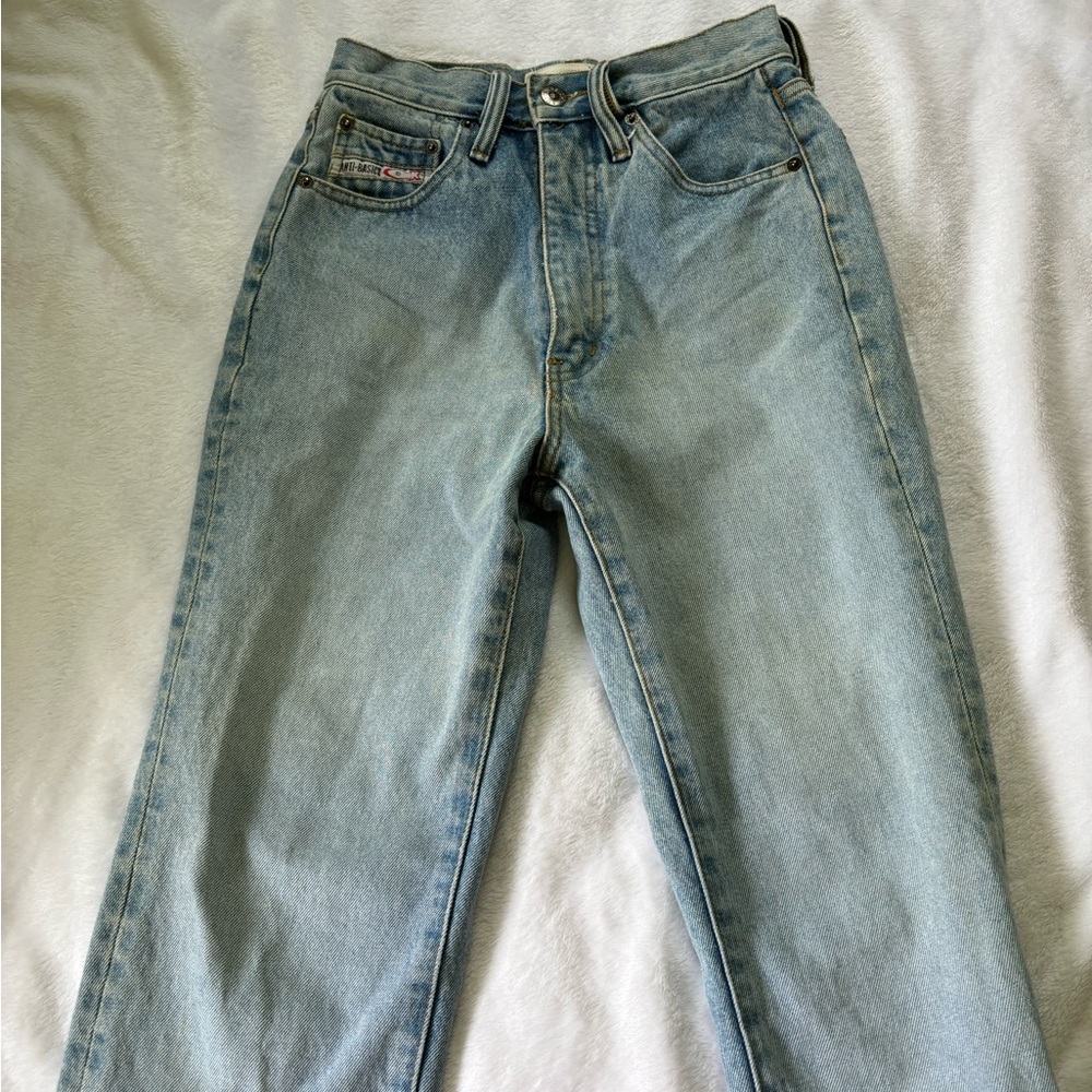 AntiBasic Jeans - Picture 2 of 5